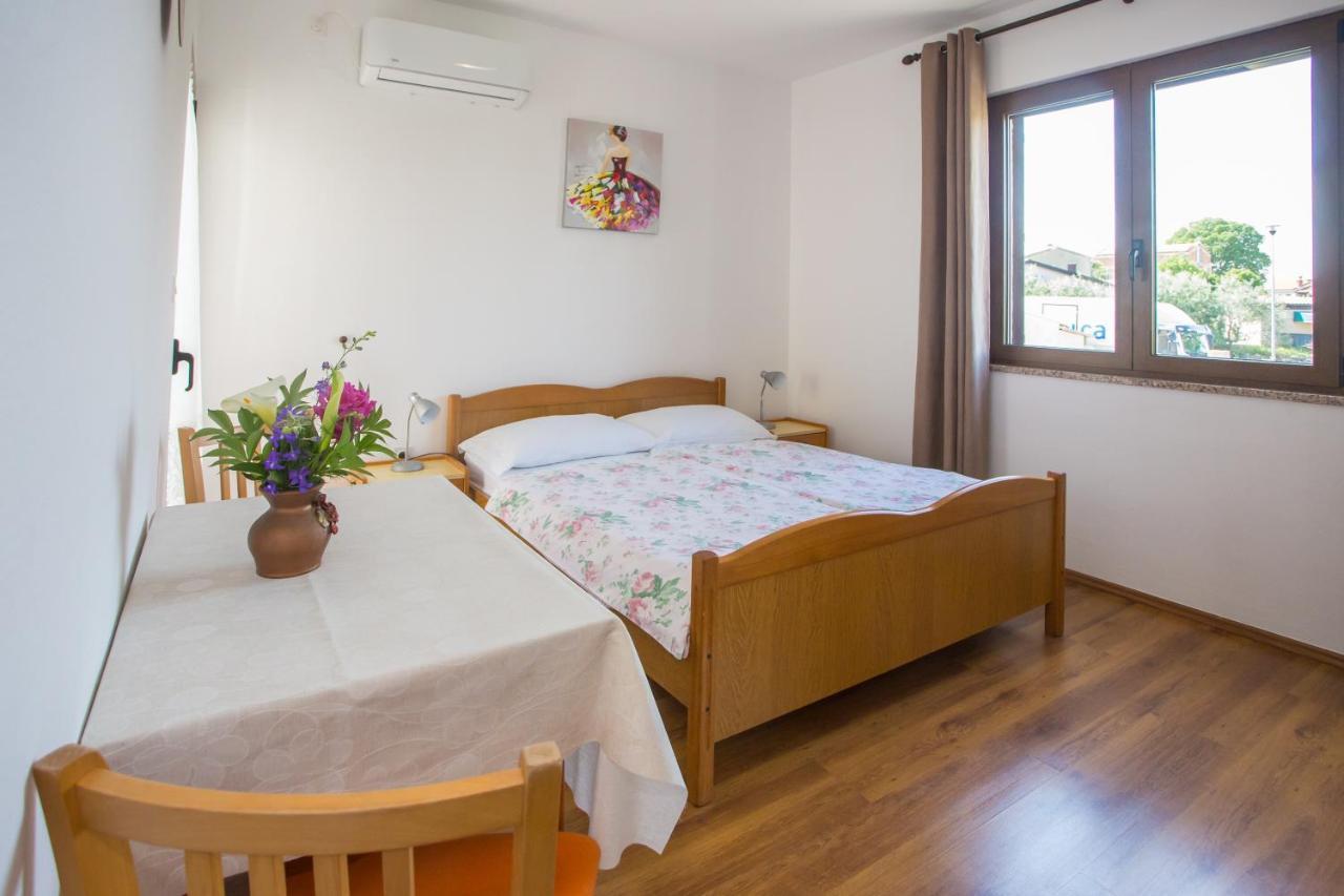 Anna Apartment *