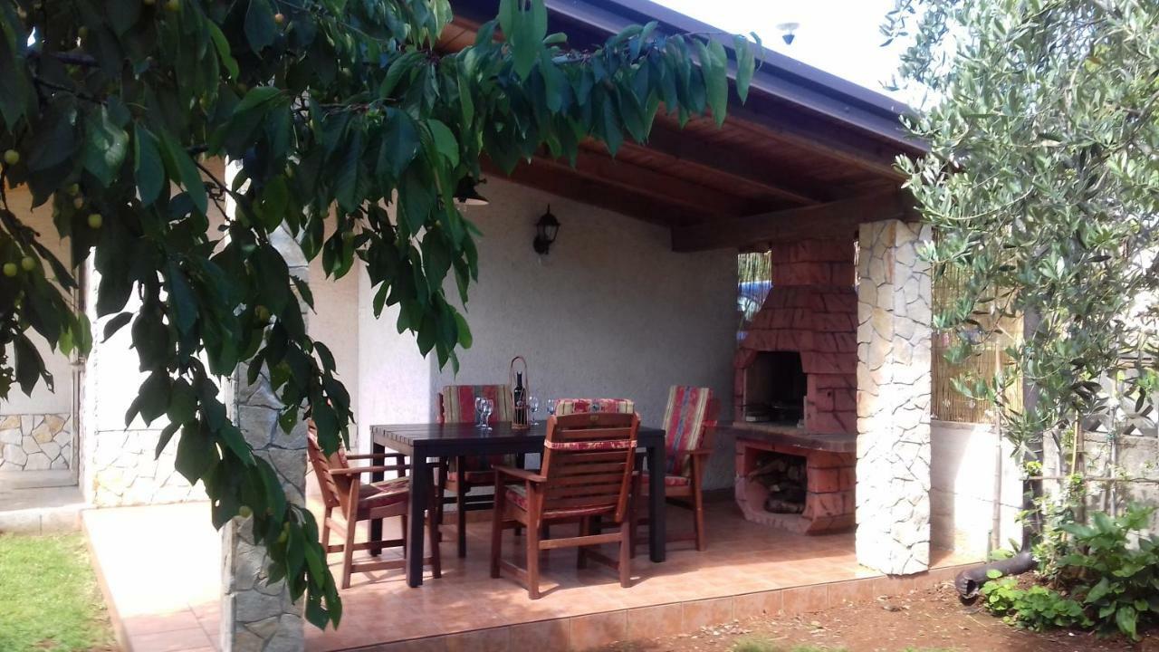 Anna Apartment